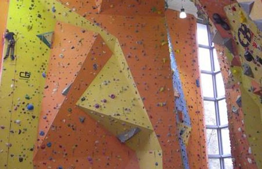 No more torn out door hinges in the climbing wall